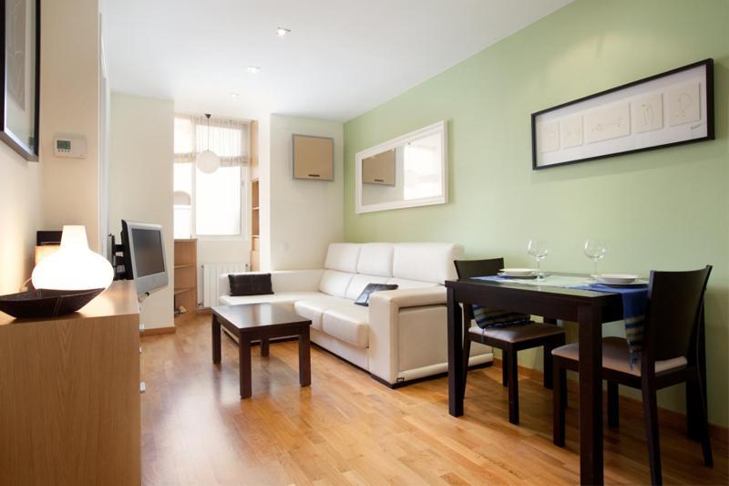 Rentbcn Gracia Jardinets Apartment Barcelona